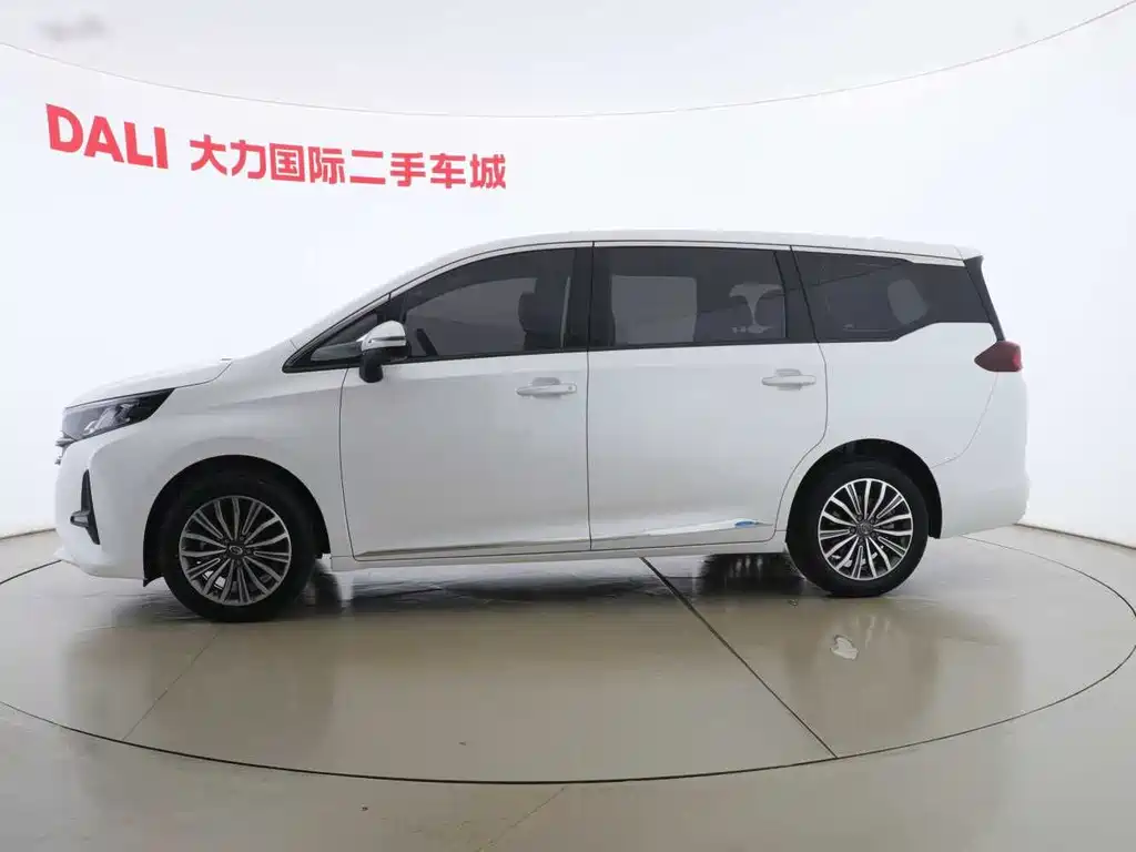 GAC Motor Trumpchi M6 2021 — фото 2