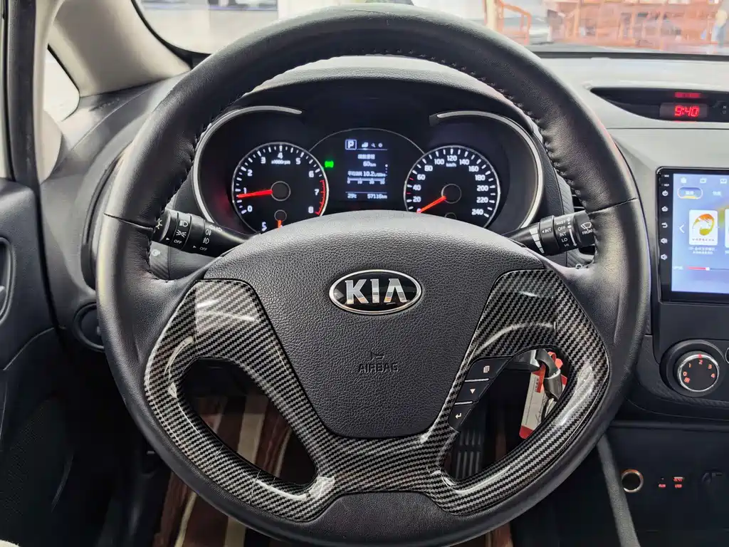 Kia K3 2019 — фото 15