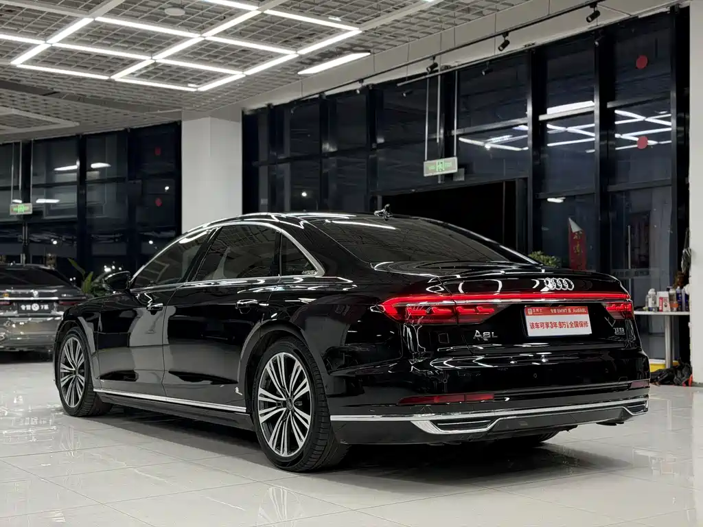 Audi A8 2021