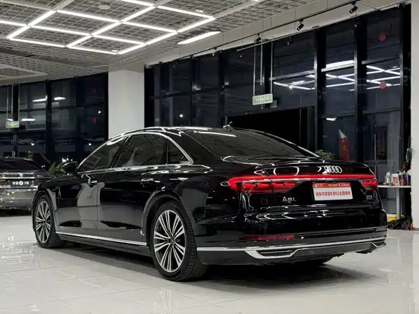 Audi A8 2021