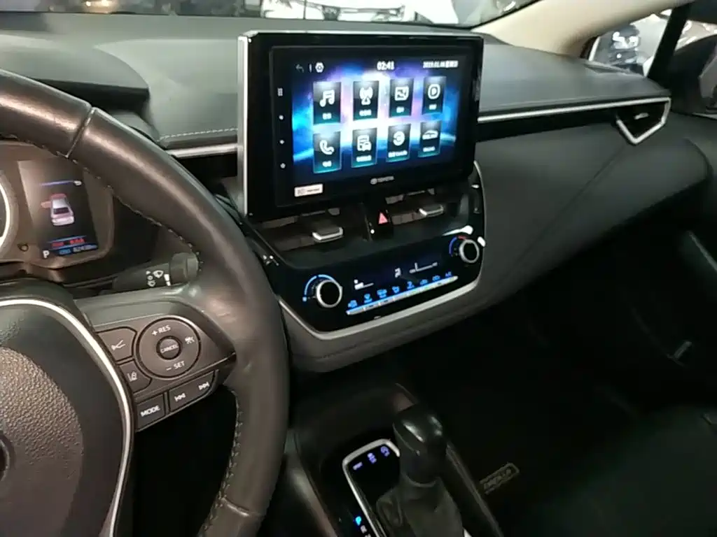 Toyota Corolla 2020 — фото 13
