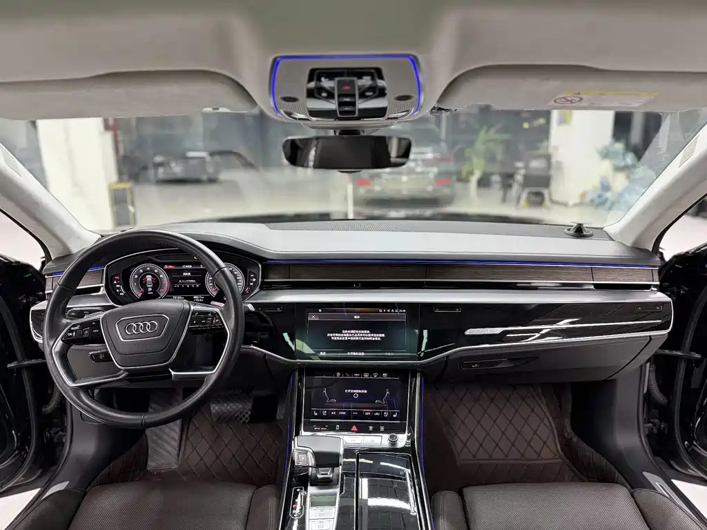 Audi A8 2021