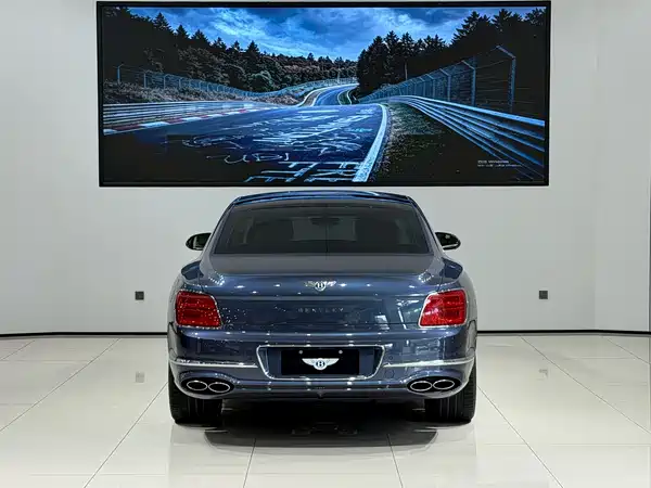 Bentley Flying Spur Plug-In Hybrid 2022
