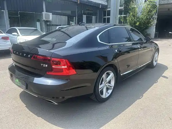 Volvo S90 2018