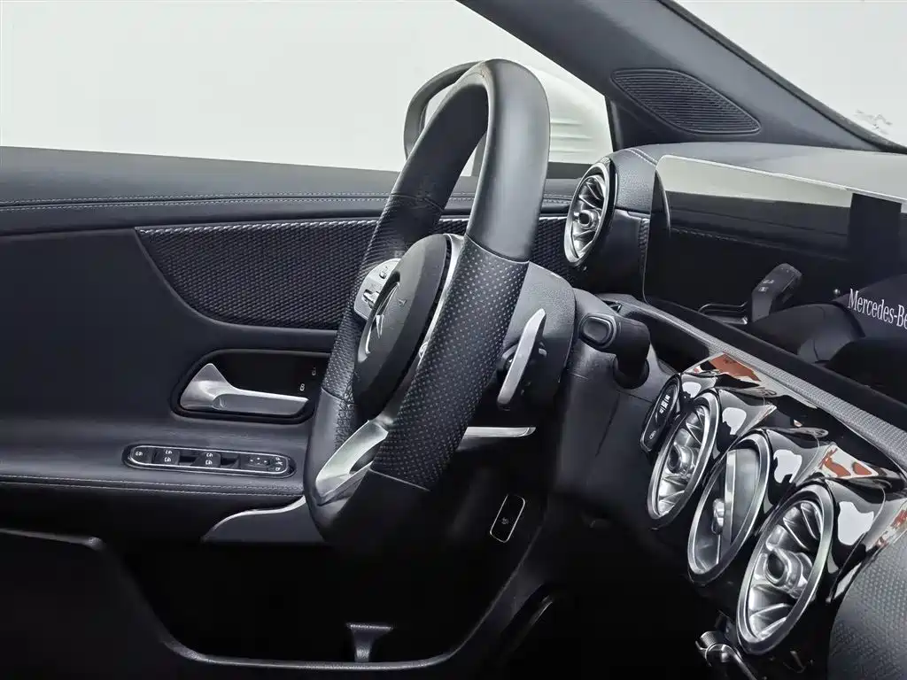 Mercedes-Benz A-Class 2020 — фото 22