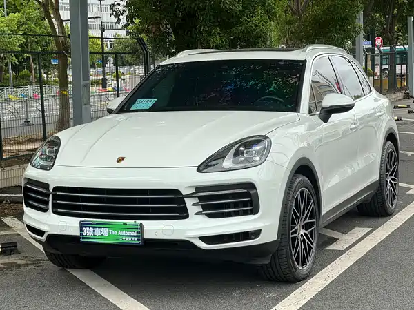 Porsche Cayenne 2022