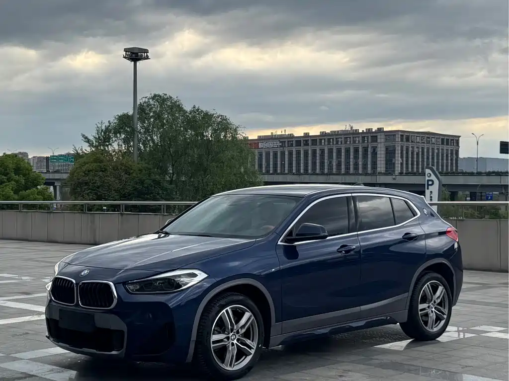 BMW X2 2020 — фото 1