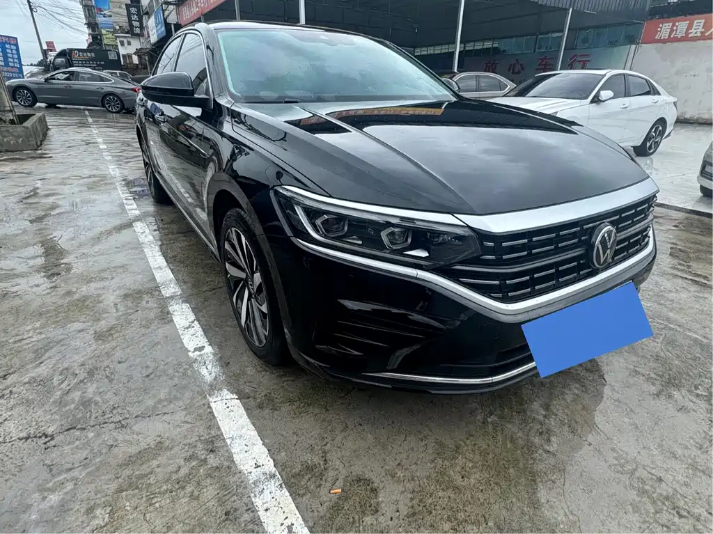 Volkswagen Passat 2023
