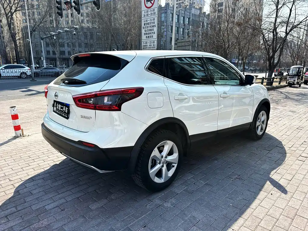 Nissan Qashqai 2022 — фото 6