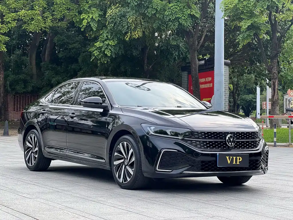 Volkswagen Passat 2022