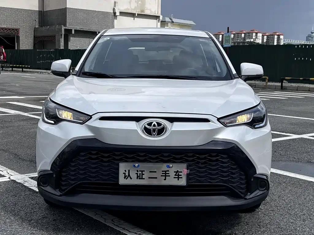 Toyota Frontlander 2025