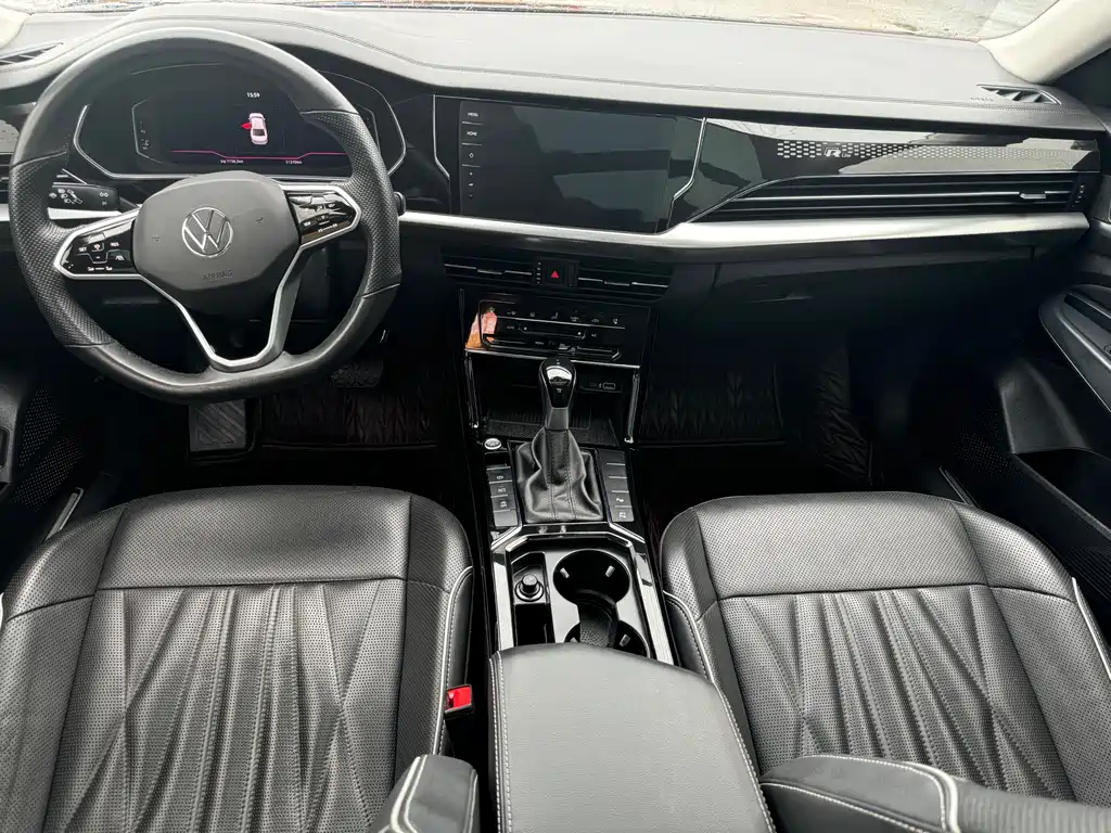 Volkswagen Passat 2023 — фото 10