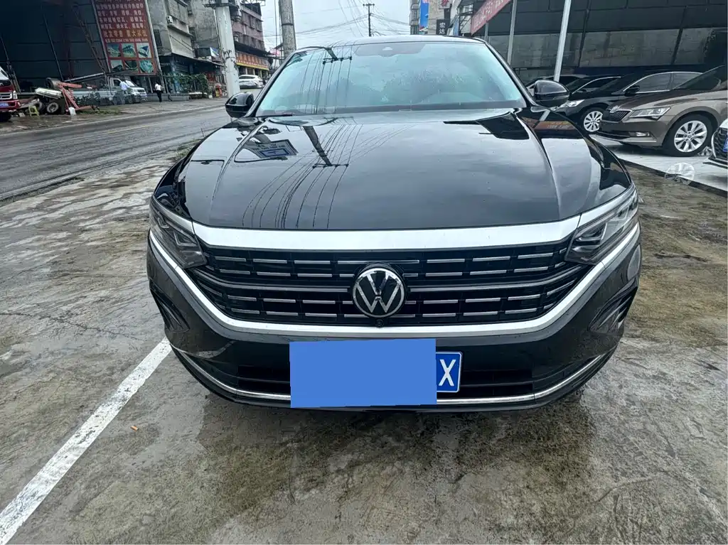 Volkswagen Passat 2023