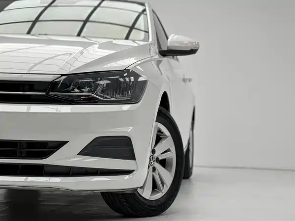 Volkswagen Polo 2021
