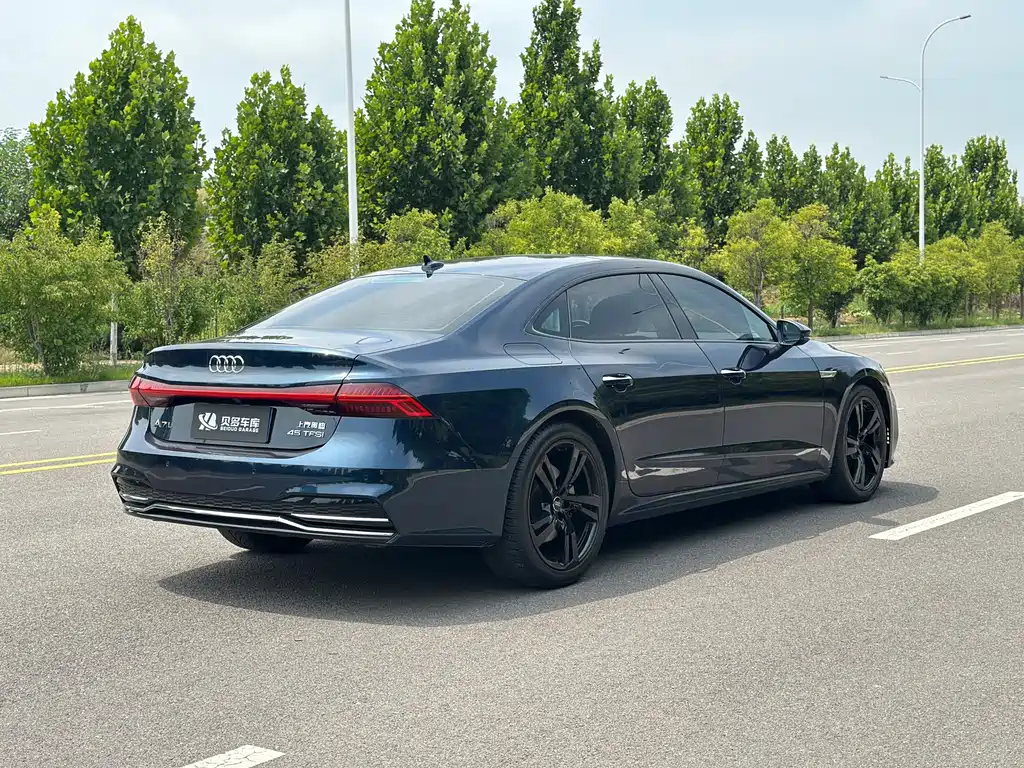 Audi A7L 2023 — фото 5