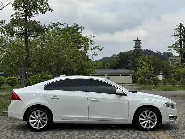 Volvo S60 2016