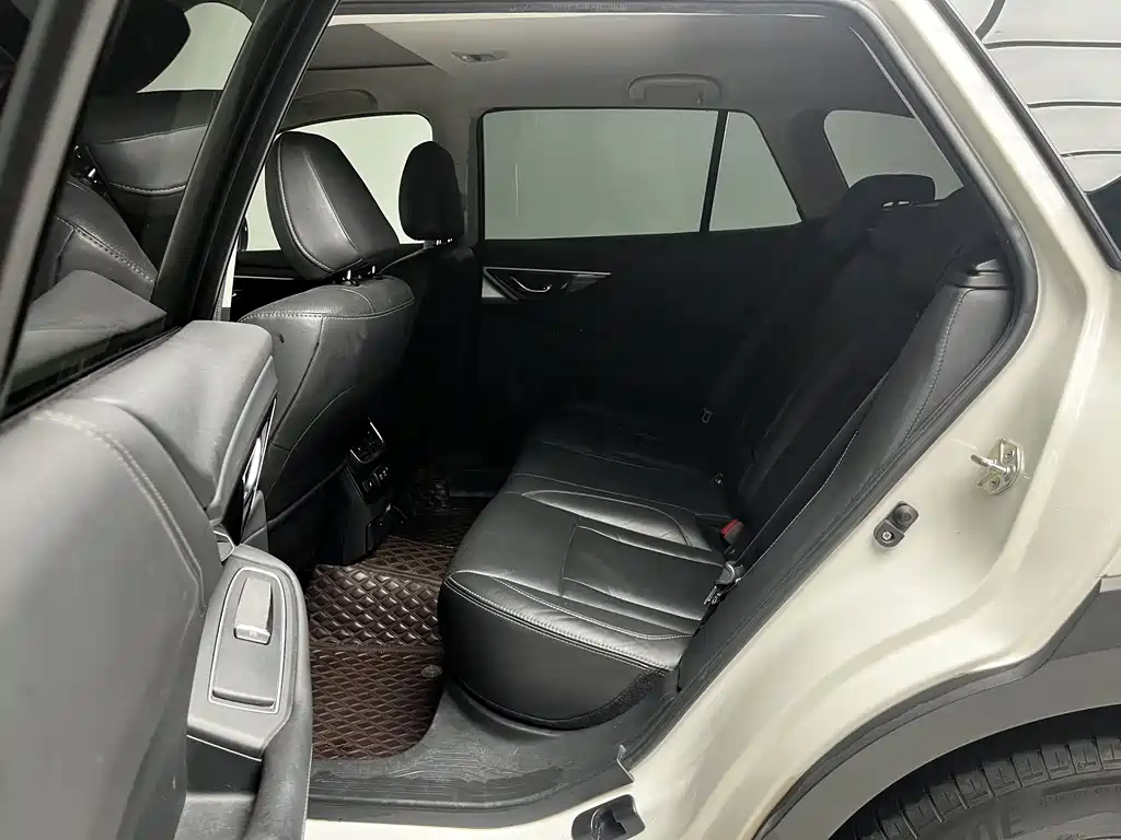 Subaru Outback 2021 — фото 11