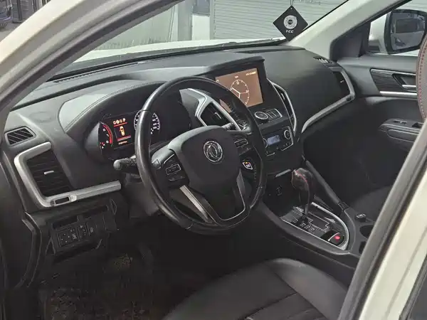 Dongfeng Fengshen AX7 2016