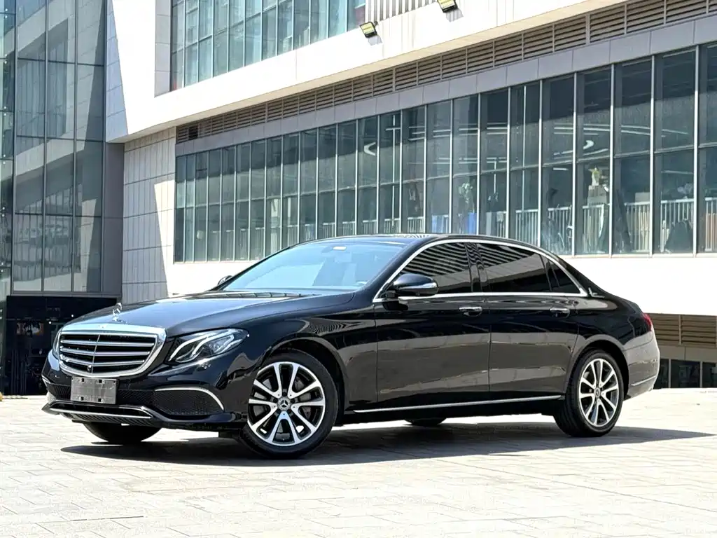 Mercedes-Benz E-Class 2018 — фото 1