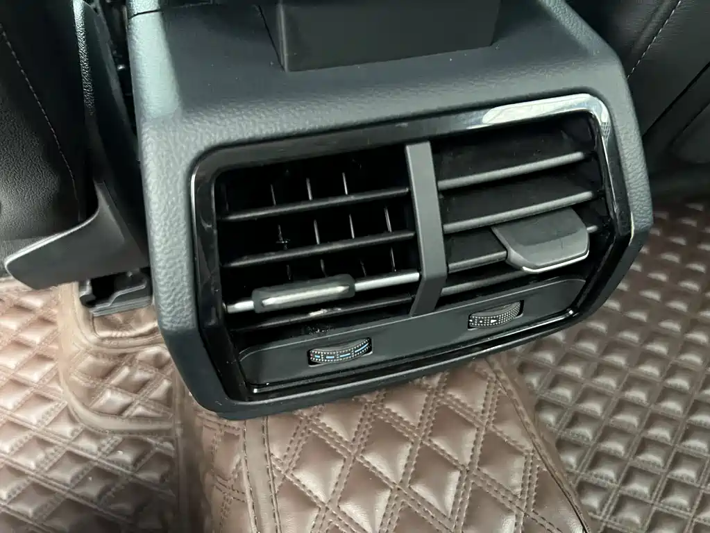 Audi Q3 2022 — фото 15