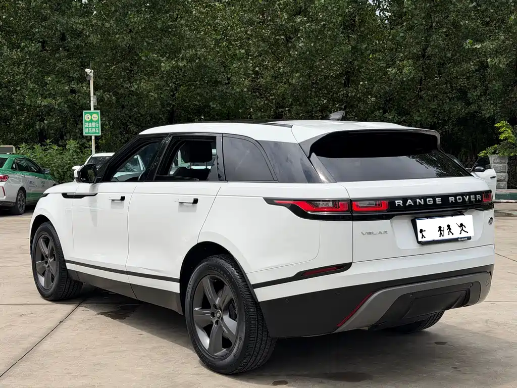 Land Rover Range Rover Velar 2023 — фото 9