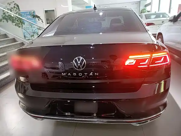 Volkswagen Magotan 2025