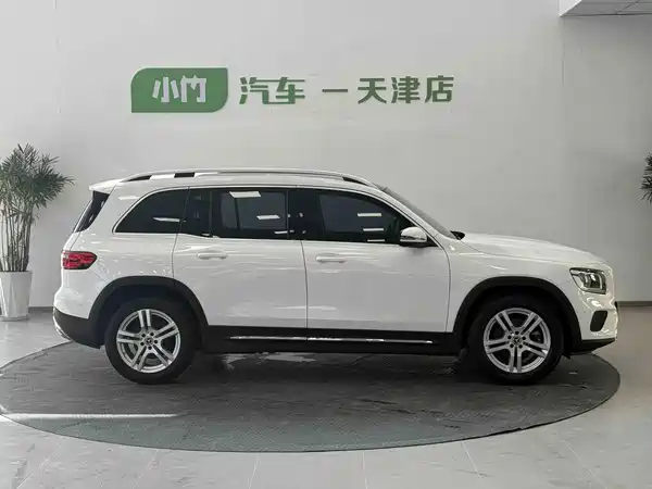 Mercedes-Benz GLB 2021
