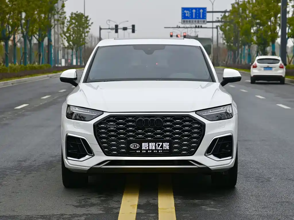 Audi Q5L Sportback 2021 — фото 2