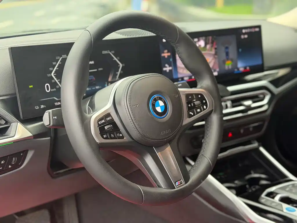 BMW i3 2023 — фото 16