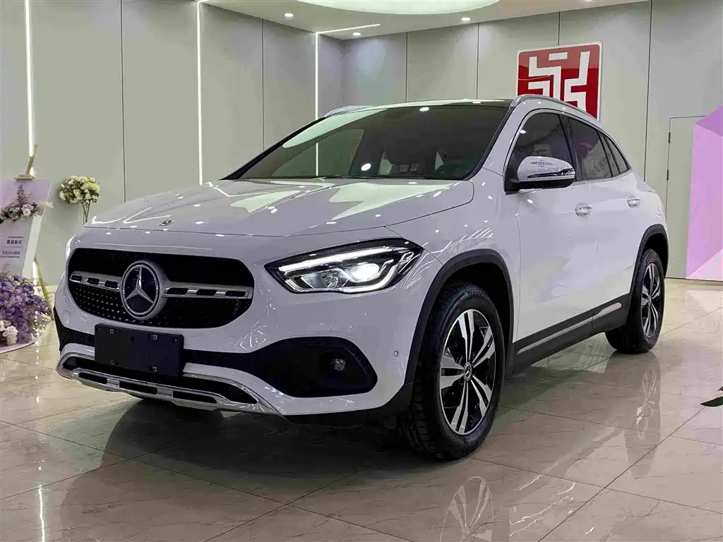 Mercedes-Benz GLA 2023