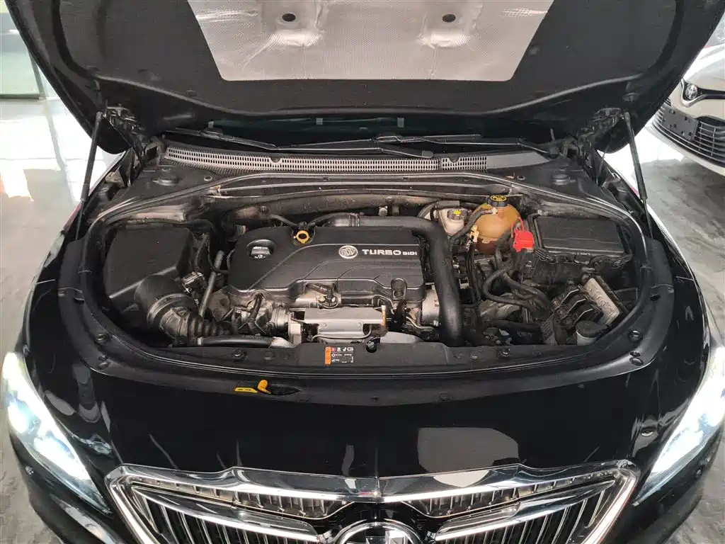 Buick LaCrosse 2019 — фото 16