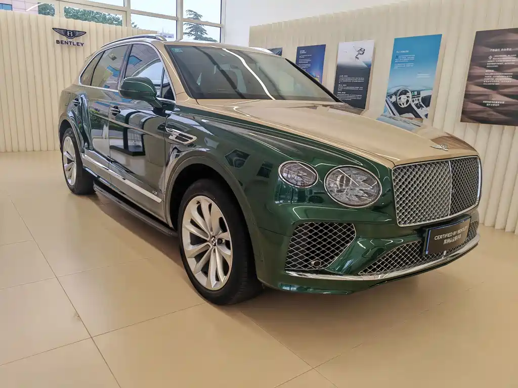 Bentley Bentayga 2021 — фото 5