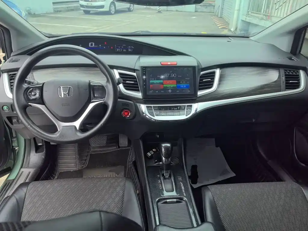 Honda Jade 2017 — фото 10