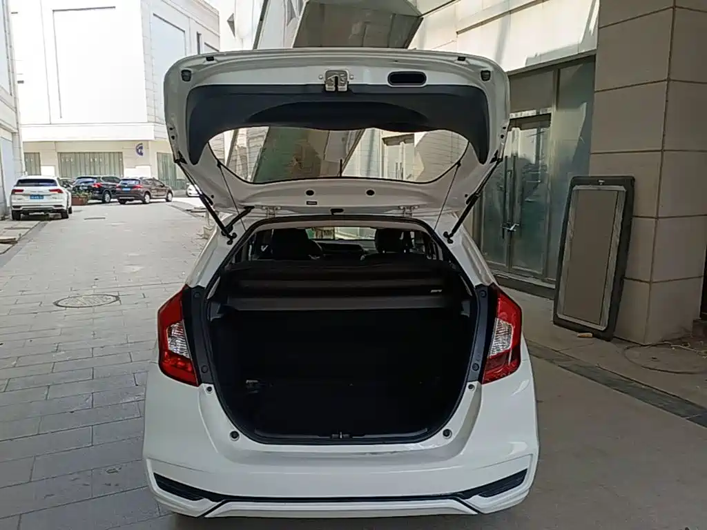 Honda Fit 2019 — фото 19
