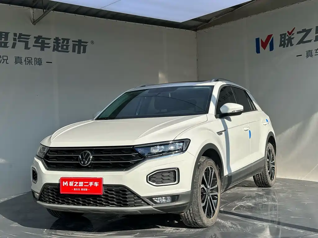 Volkswagen T-Roc 2022 — фото 1