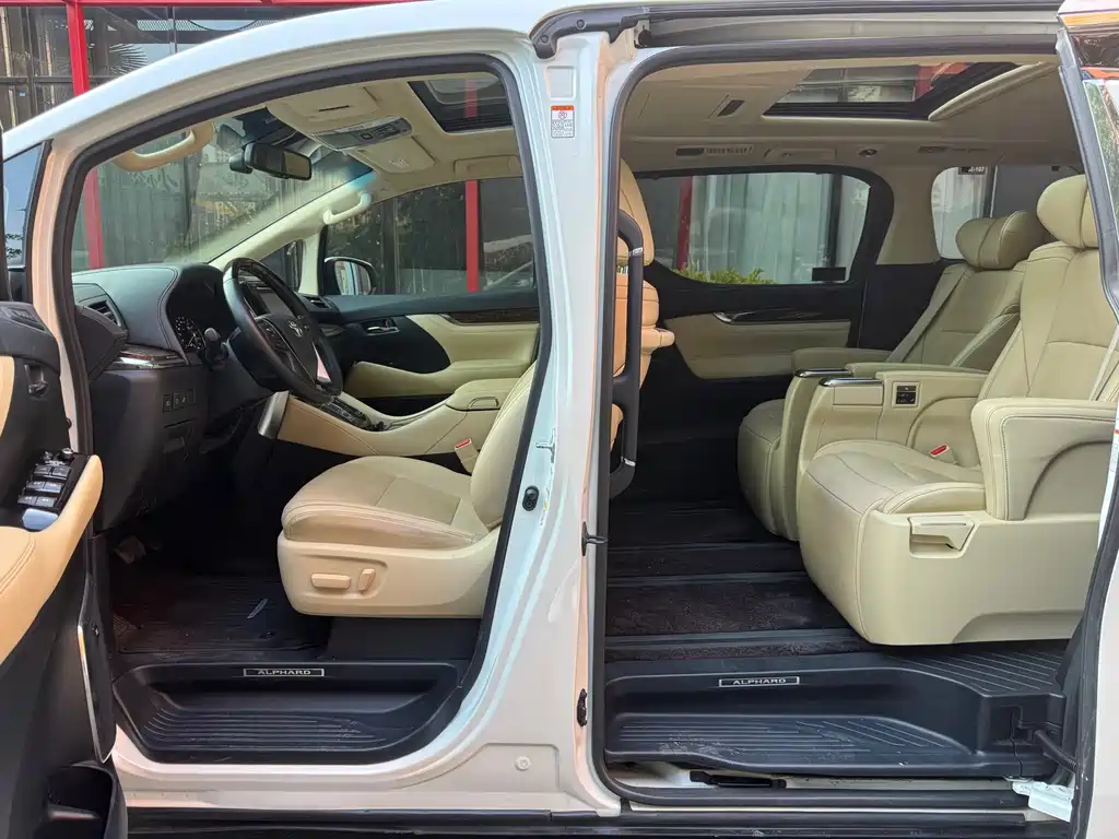 Toyota Alphard 2019