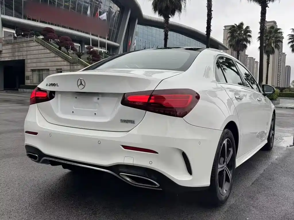 Mercedes-Benz A-Class 2023 — фото 9