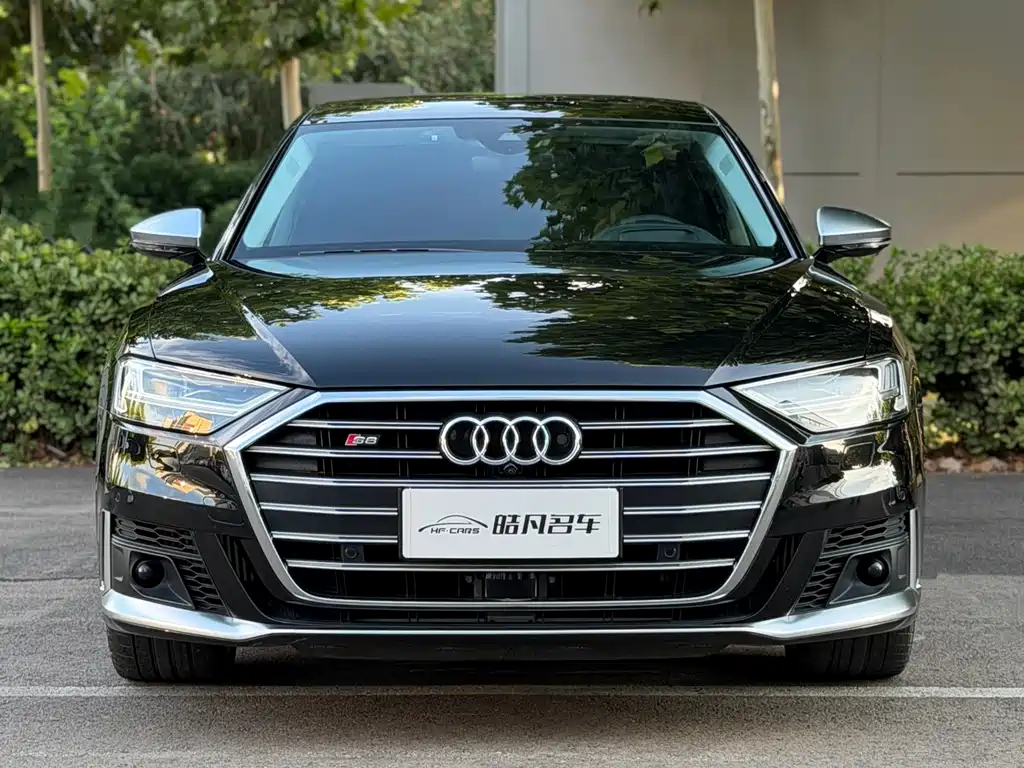 Audi S8 2022 — фото 2