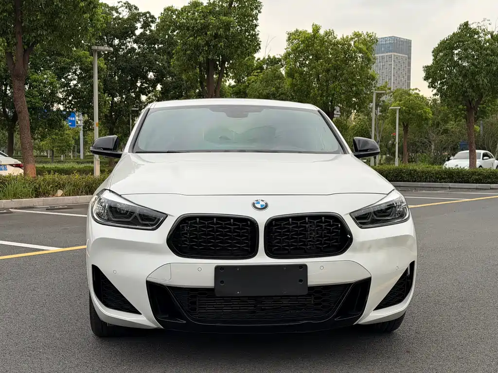 BMW X2 2022 — фото 2