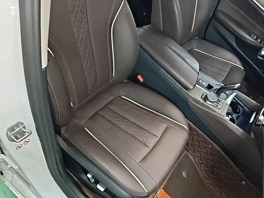 BMW 5 Series New Energy 2020 — фото 25