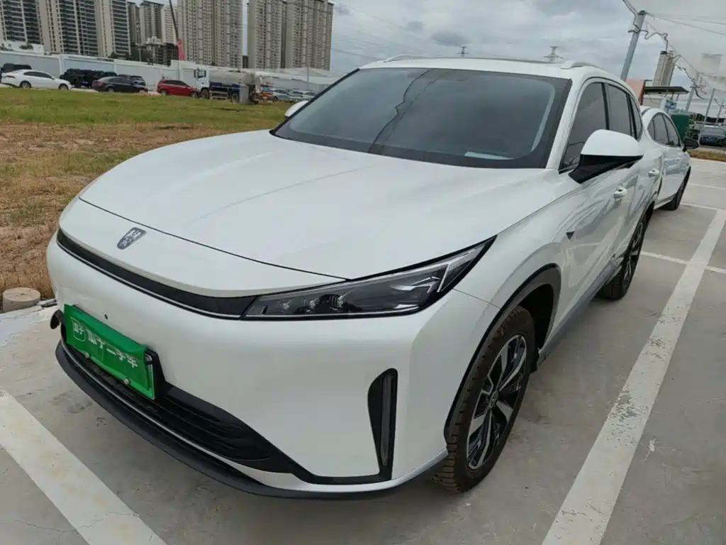 Roewe D5X DMH 2024 — фото 1