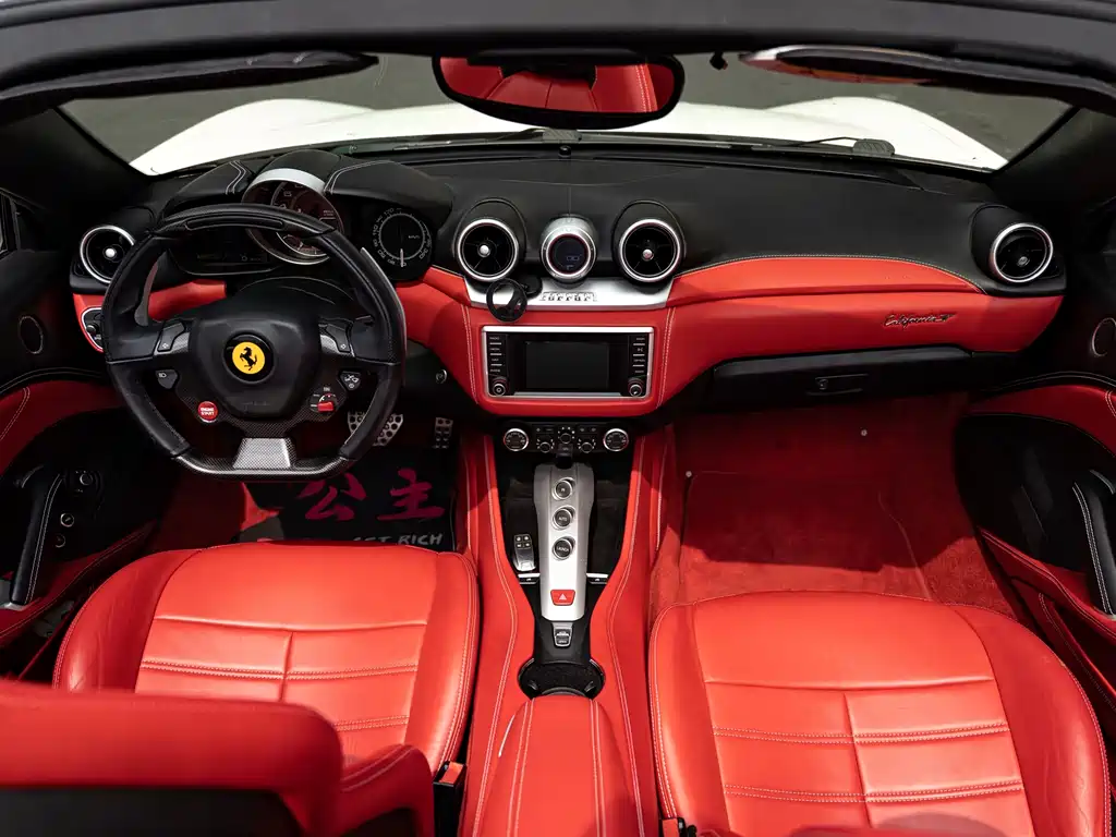Ferrari California T 2015 — фото 17