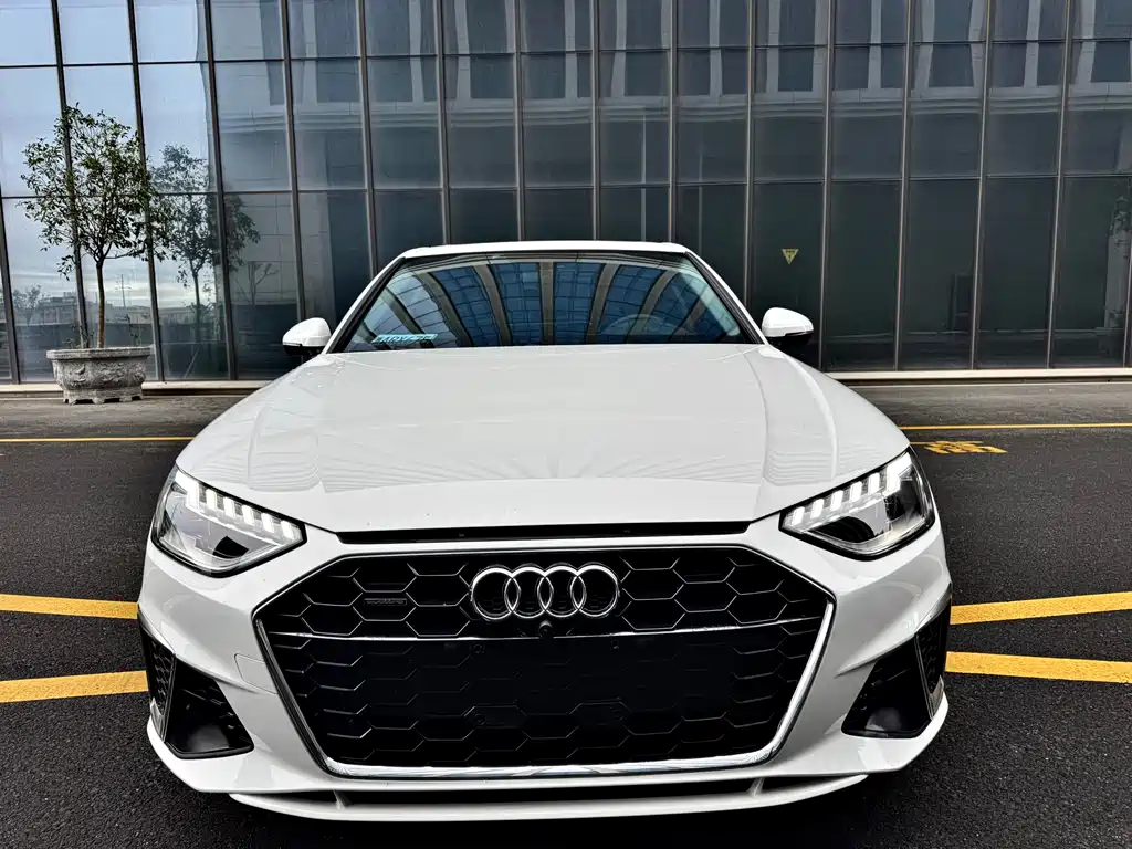Audi A4L 2021 — фото 2
