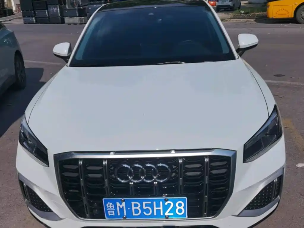 Audi Q2L 2023 — фото 2