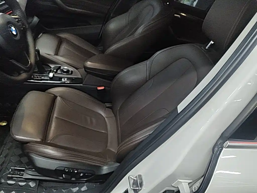 BMW X1 2017 — фото 15