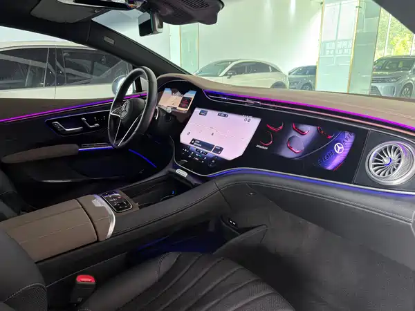 Mercedes-Benz EQS 2023