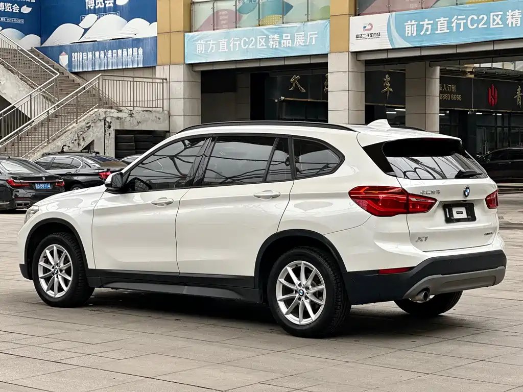 BMW X1 2018 — фото 7