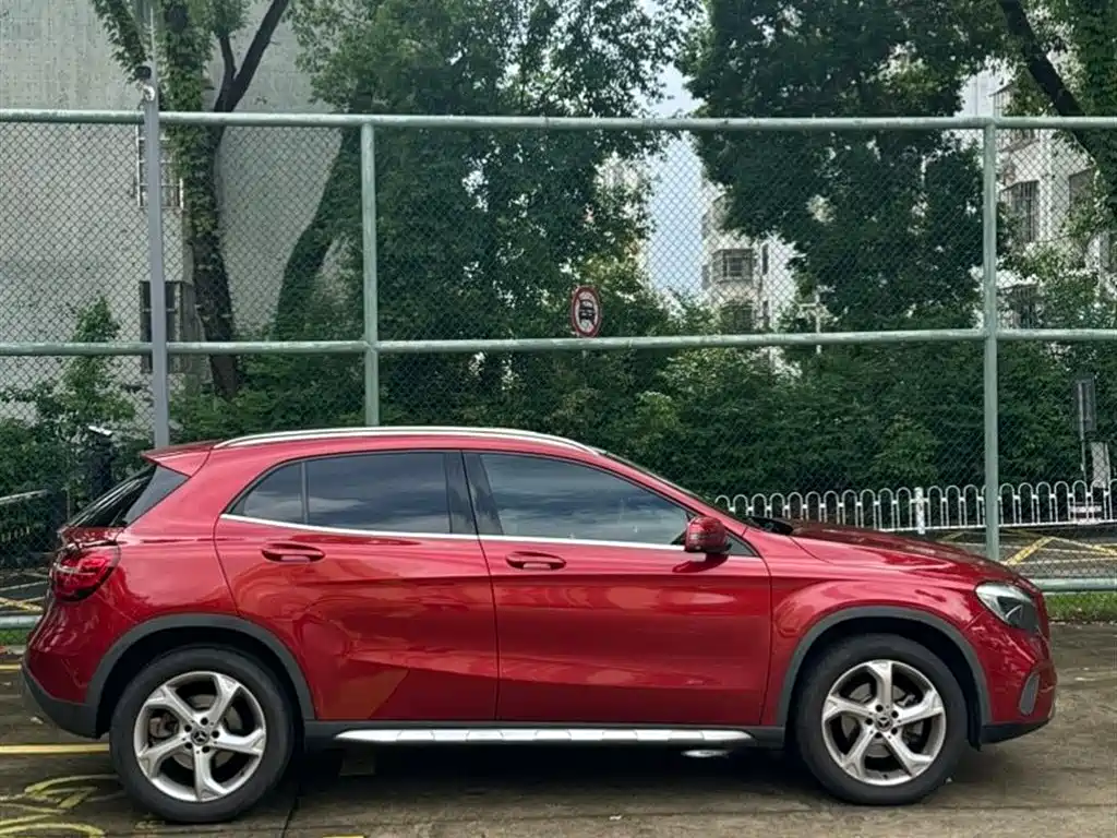 Mercedes-Benz GLA 2018