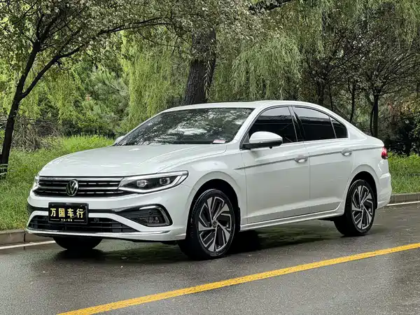 Volkswagen Bora 2023