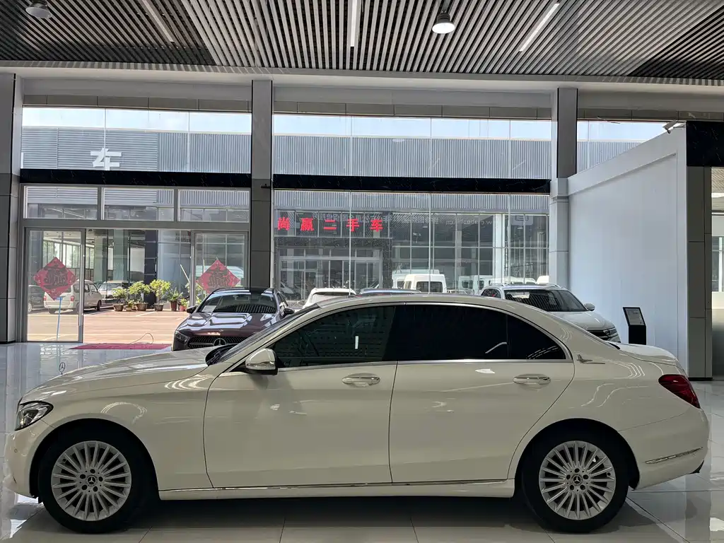 Mercedes-Benz C-Class 2016